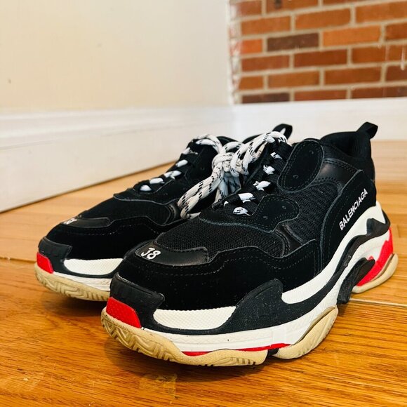 Balenciaga Triple S Sneaker Women's 38 US Size 8 EUC - Picture 8 of 16